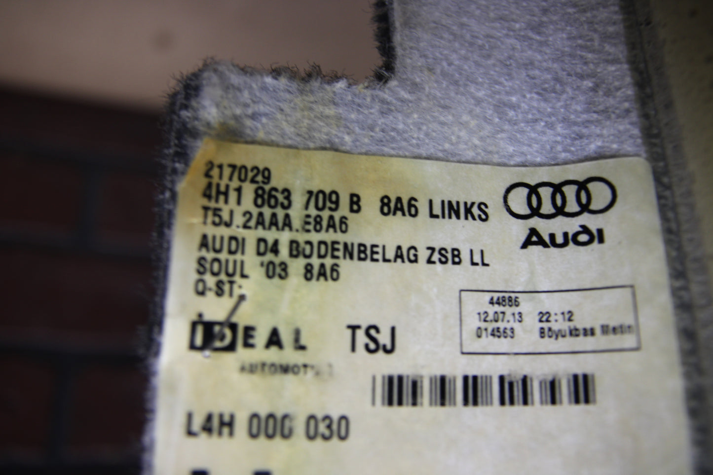 2011-2014 AUDI A8L FRONT DRIVER LEFT SIDE FLOOR CARPET MAT LINER COVER OEM