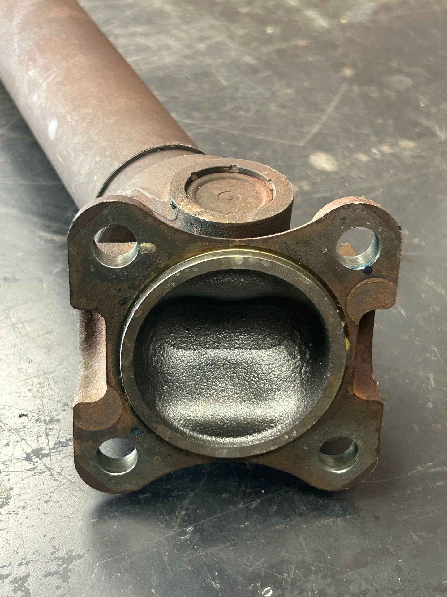 2005-2006 Jeep Grand Cherokee Front Drive Shaft OEM 52105758AE 149k Miles