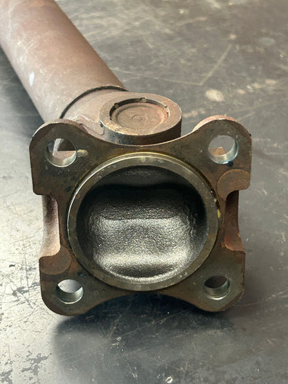 2005-2006 Jeep Grand Cherokee Front Drive Shaft OEM 52105758AE 149k Miles