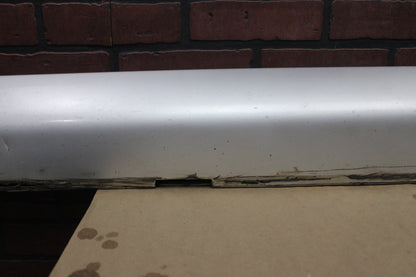 05-10 CHRYSLER 300 SRT8 OEM DRIVER LH SIDE SKIRT ROCKER PANEL MOLDING