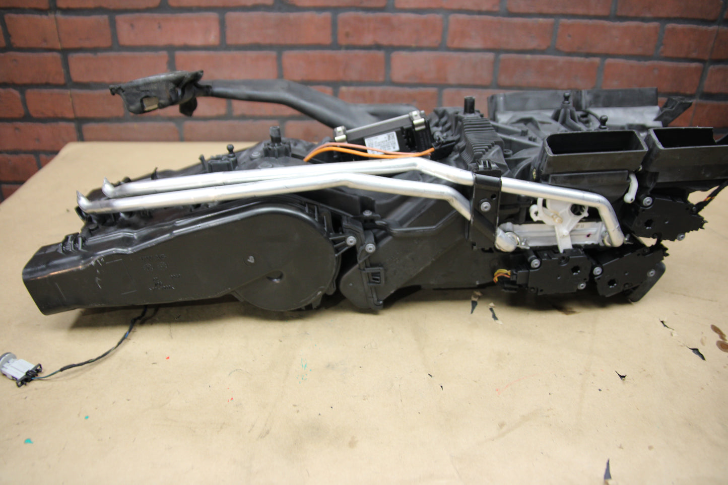 2011-2018 Audi A8 L Rear Heater Blower Motor Housing Box Unit OEM 4H0 820 004 C