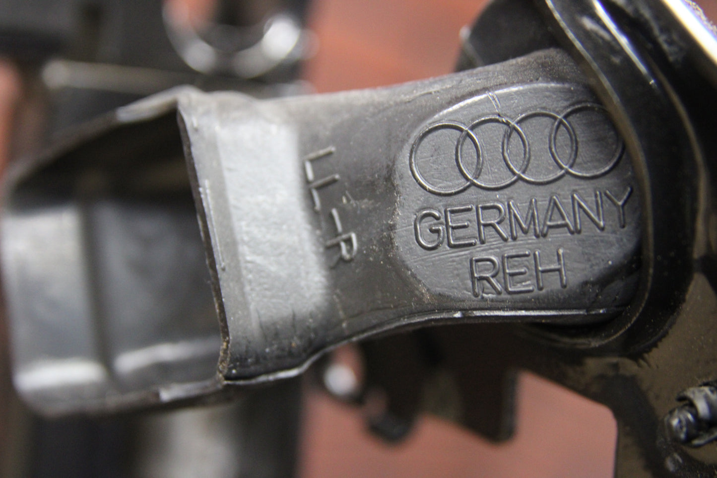 2011-2018 Audi A8 Quattro S8 Dash Crossmember 4H1-857-017-B 4h1857017a 49k OEM