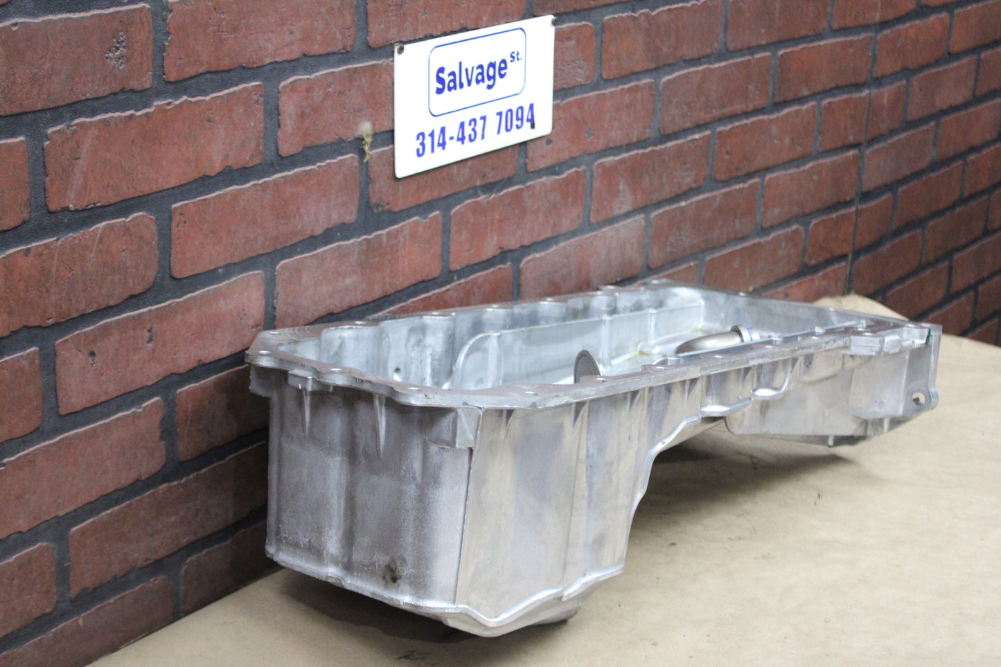 2006 - 2023 CHALLENGER CHARGER 300 SRT8 6.4L 6.1L OEM ENGINE MOTOR OIL PAN