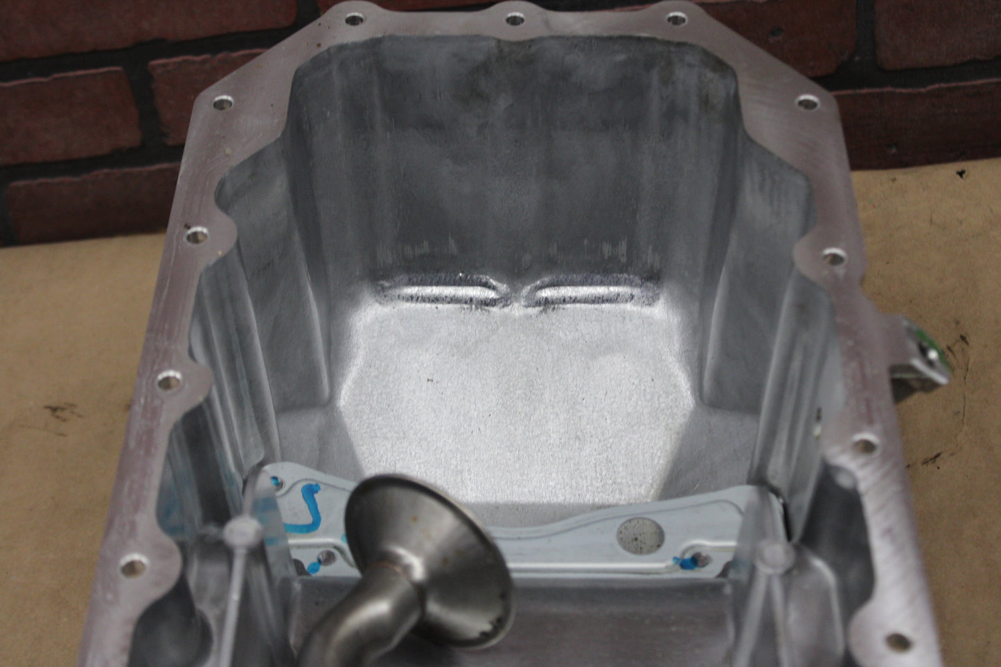 2006 - 2023 CHALLENGER CHARGER 300 SRT8 6.4L 6.1L OEM ENGINE MOTOR OIL PAN