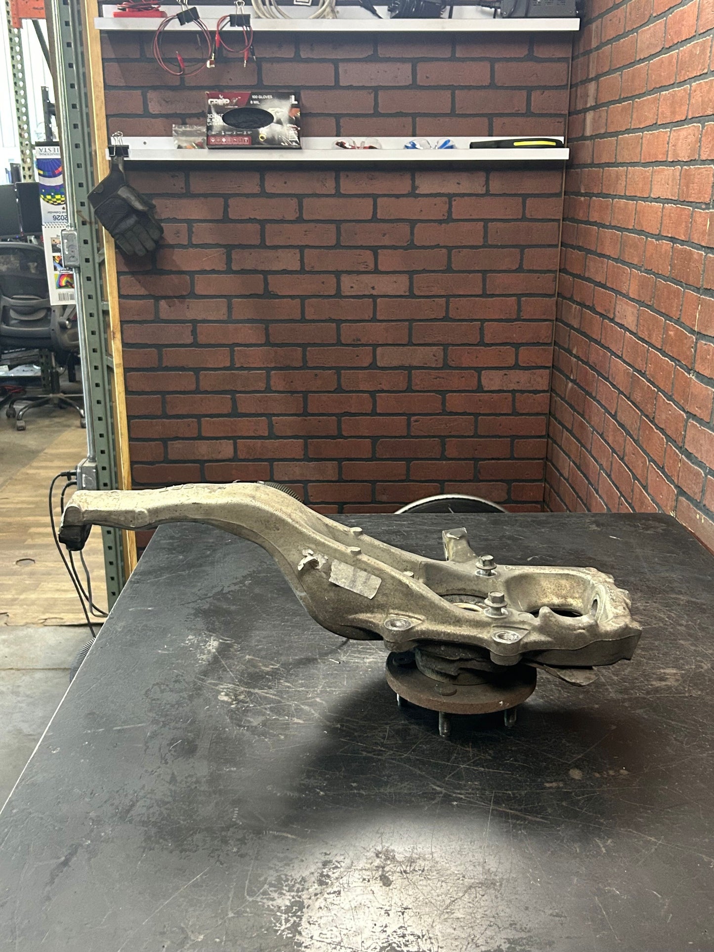 06 - 10 JEEP GRAND CHEROKEE SRT8 FRONT DRIVER SUSPENSION SPINDLE KNUCKLE OEM
