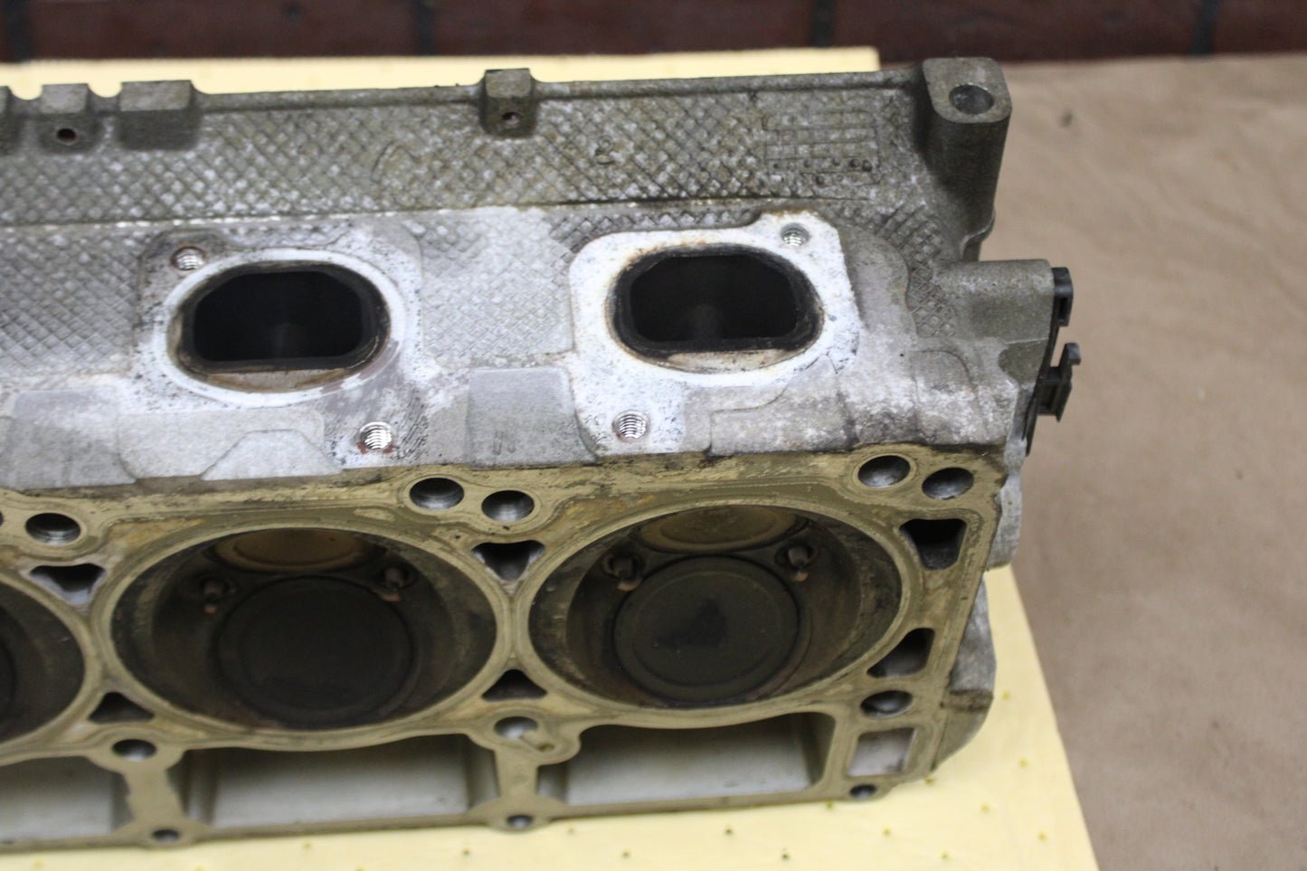2011-2026 Dodge Jeep Chrysler 6.4l Hemi OEM Driver LH Cylinder Head 05037369BD