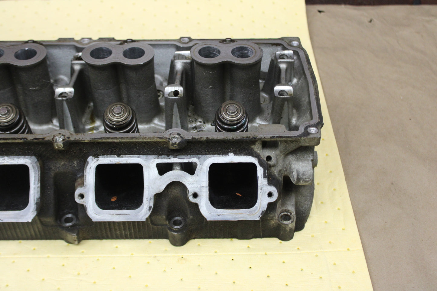 2011-2026 Dodge Jeep Chrysler 6.4l Hemi OEM Driver LH Cylinder Head 05037369BD