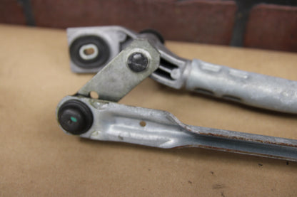 2011-14 Audi A8 Quattro Front Windshield Wiper Transmission Motor Linkage OEM