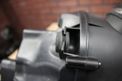 2013-2018 AUDI A8L 4.0L ENGINE AIR CLEANER INTAKE FILTER HOUSING BOX OEM