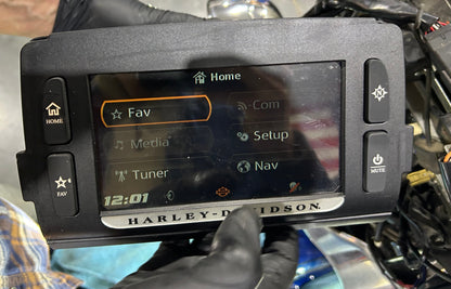 Harley Davidson OEM 14-16 Touring Radio 76000076A