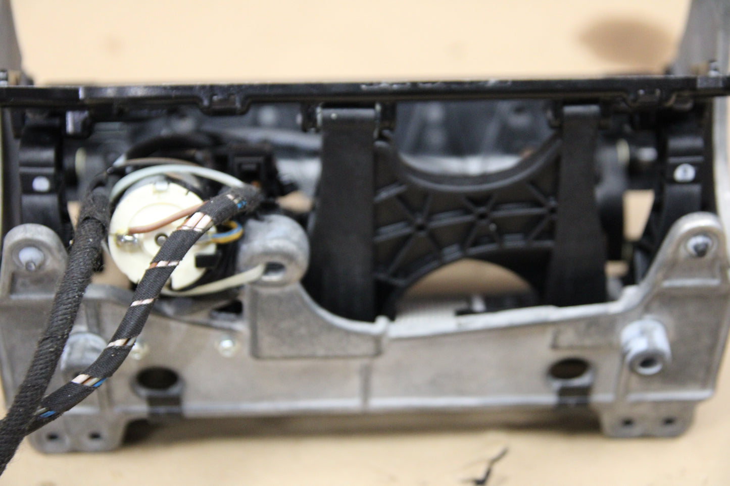 2011-2018 AUDI A8 A8L S8 DASH NAVIGATION INFO SCREEN MOUNT BRACKET OEM