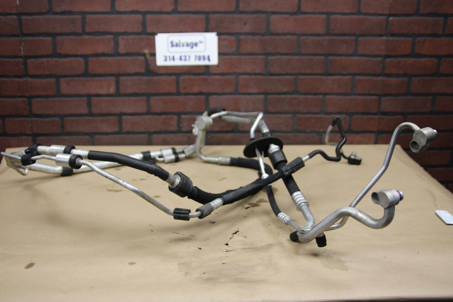 2011-2018 Audi A8 Quattro S8 AC A/C Tube With A/C Lines Attached 4H0260712H OEM