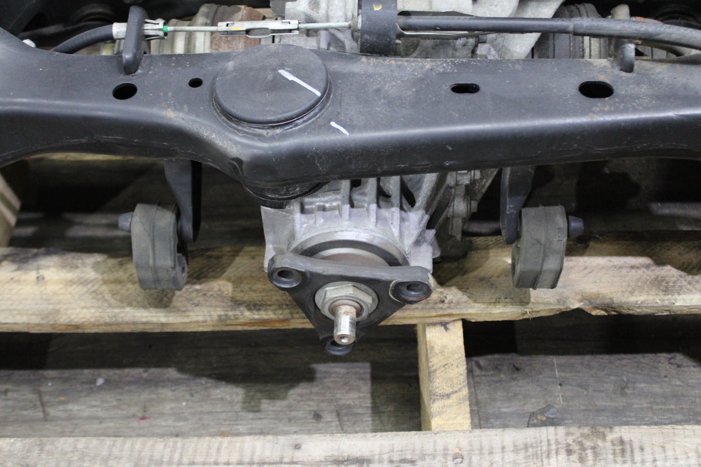11-14 Challenger Rear Suspension Differential Carrier Cradle Assembly OEM
