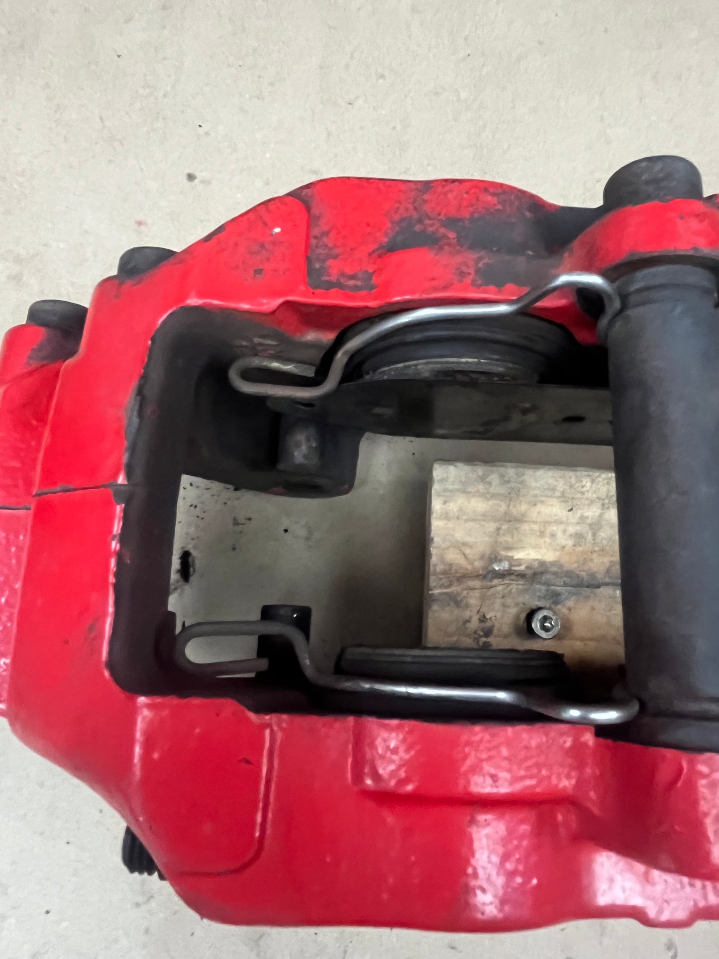2005-2006 Dodge Ram 1500 SRT-10 8.3L Front Driver Left Brake Caliper W/No Pads