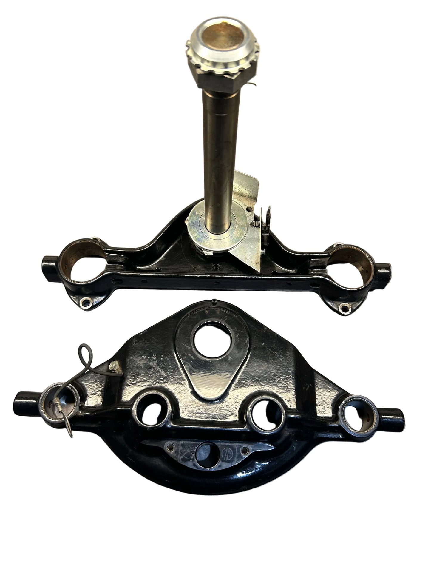 Harley Davidson OEM Triple Tree 2005 Road King 45435-95 & 45446-87A