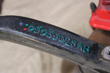 09-14 CHARGER CHALLENGER SRT8 FRONT PASSENGER SPINDLE KNUCKLE