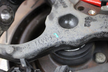 2005-14 DODGE CHALLENGER SRT8 FRONT DRIVER LH HUB SPINDLE KNUCKLE