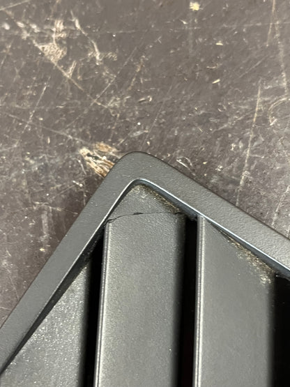 2010 Challenger Dash Defroster Vents