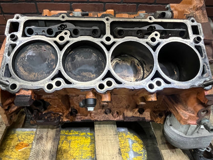 11 - 12 Grand Cherokee Challenger Charger 300 SRT8 6.4L Short Engine Block 123K