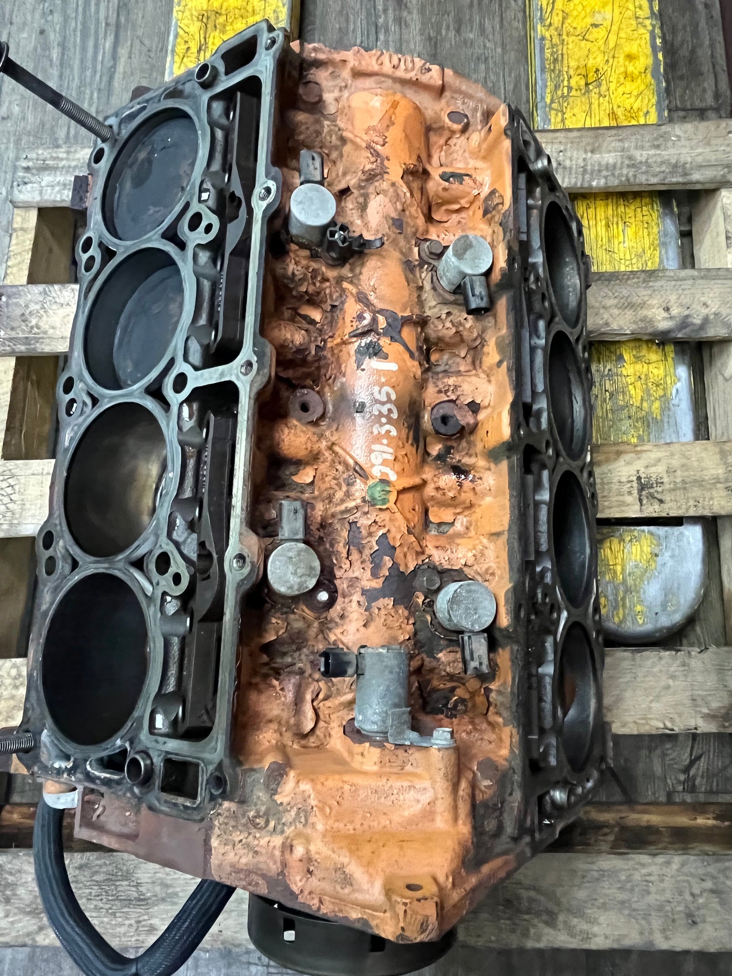 11 - 12 Grand Cherokee Challenger Charger 300 SRT8 6.4L Short Engine Block 123K