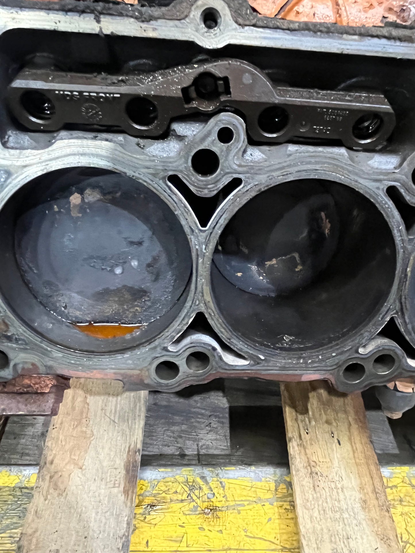11 - 12 Grand Cherokee Challenger Charger 300 SRT8 6.4L Short Engine Block 123K