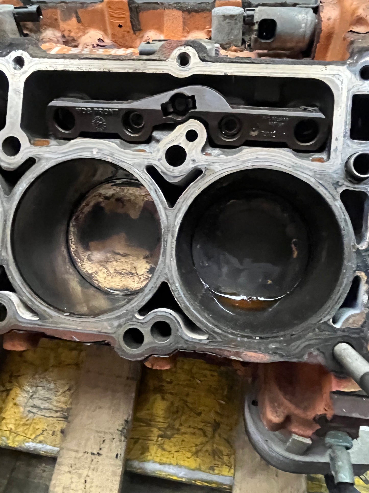 11 - 12 Grand Cherokee Challenger Charger 300 SRT8 6.4L Short Engine Block 123K