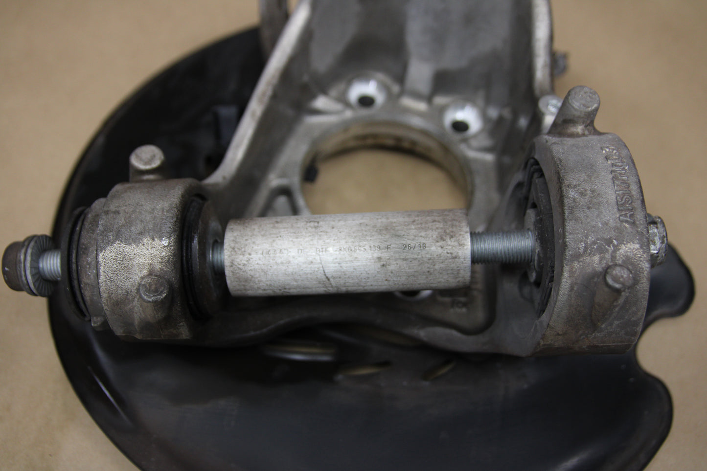 11-18 Audi A8 Quattro Rear Left Driver Side Steering Spindle Knuckle Hub OEM