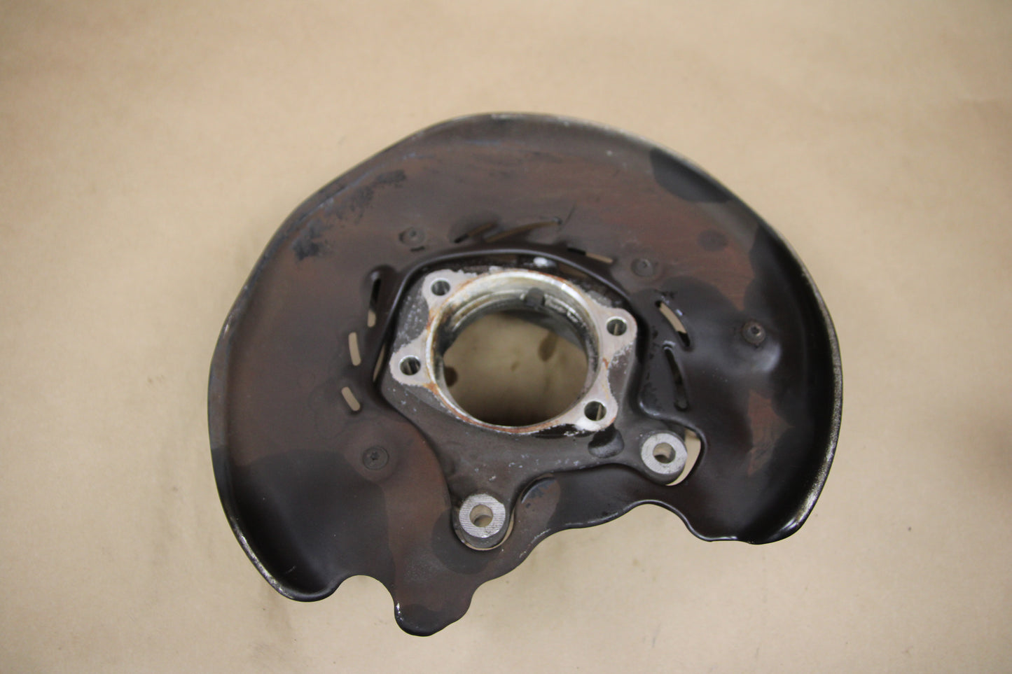 11-18 Audi A8 Quattro Rear Right Passenger Side Steering Spindle Knuckle Hub OEM
