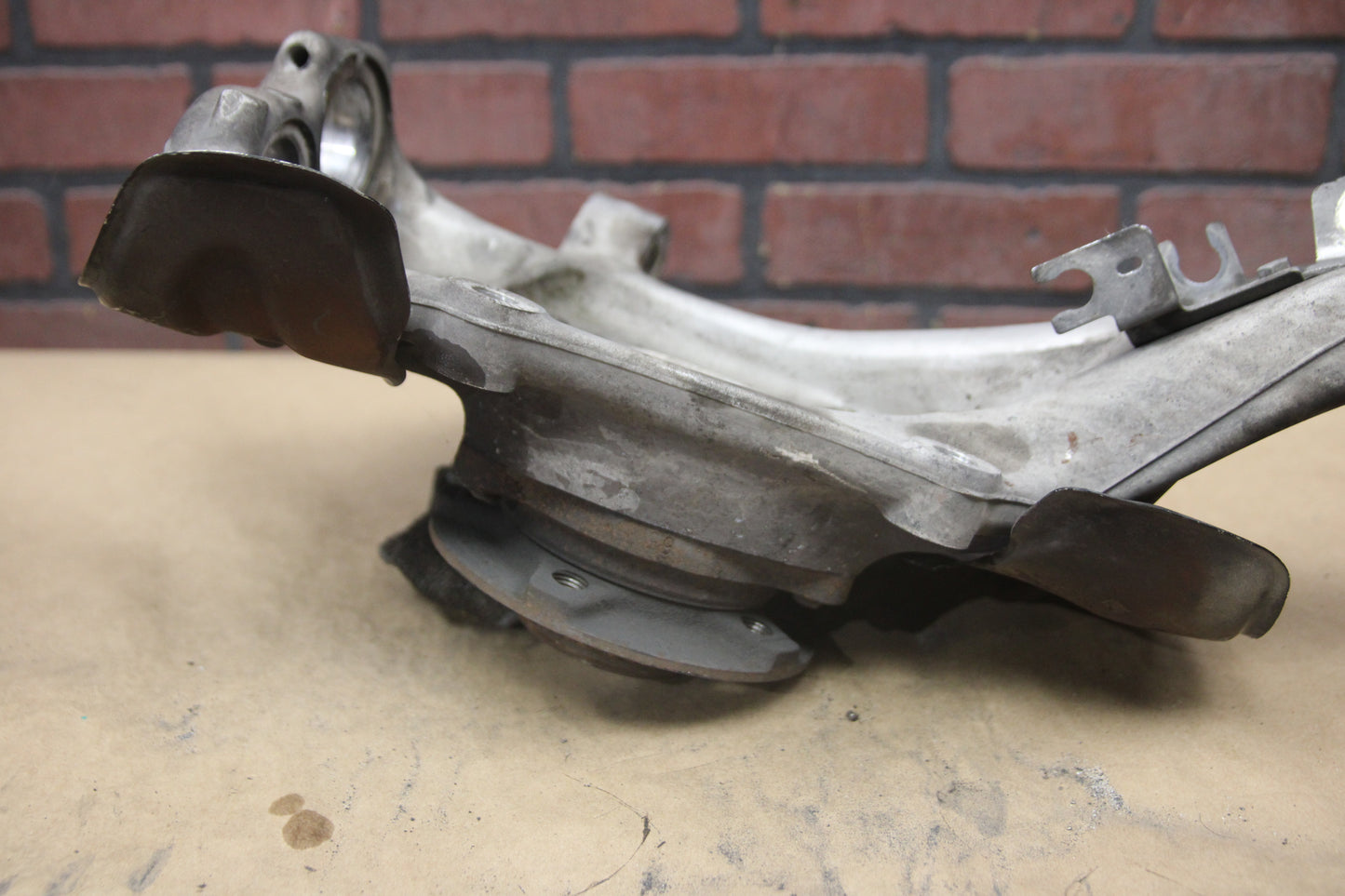 11-14 Audi A8 Quattro Front Passenger RH Side Spindle Knuckle OEM 4H0 407 242 M