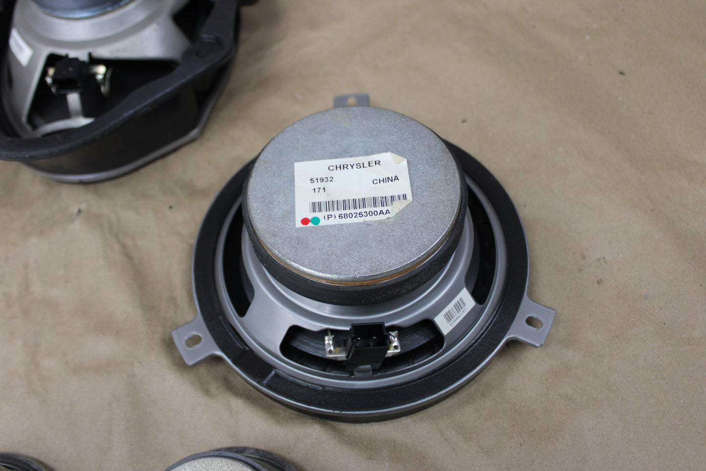 06-11 CHALLENGER CHARGER 300 OEM AUDIO SOUND RADIO SPEAKER SET