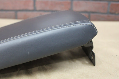 08-14 CHALLENGER SRT8 CENTER CONSOLE LID BLACK LEATHER ARMREST