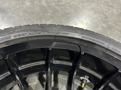 Harley Davidson OEM Trike Roulette Black 18 in Rear Wheel 40901028