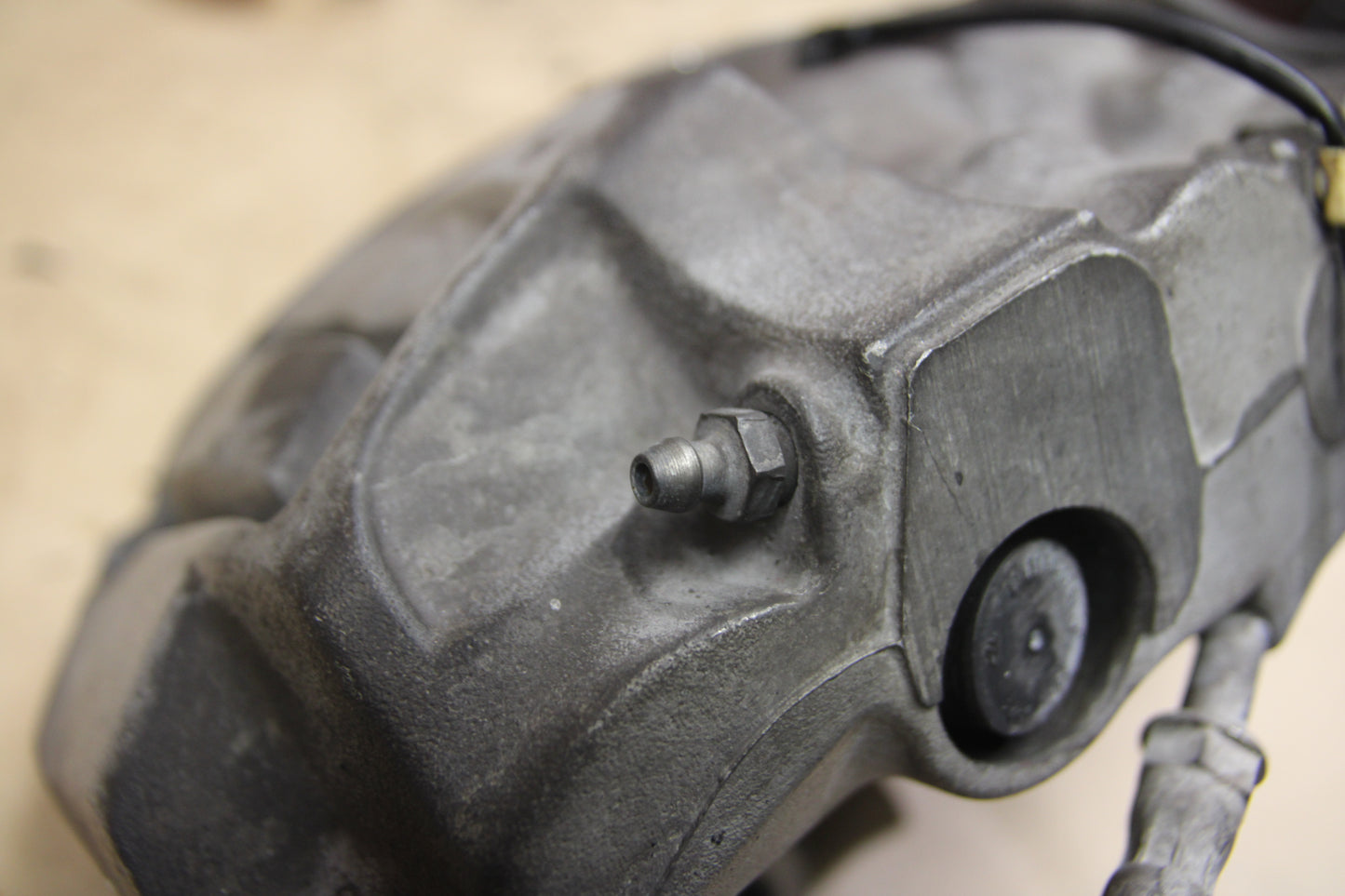 2012-2017 Audi A6 A7 A8 Front Brake Caliper RH Passenger 4G0615124E 4H0615125