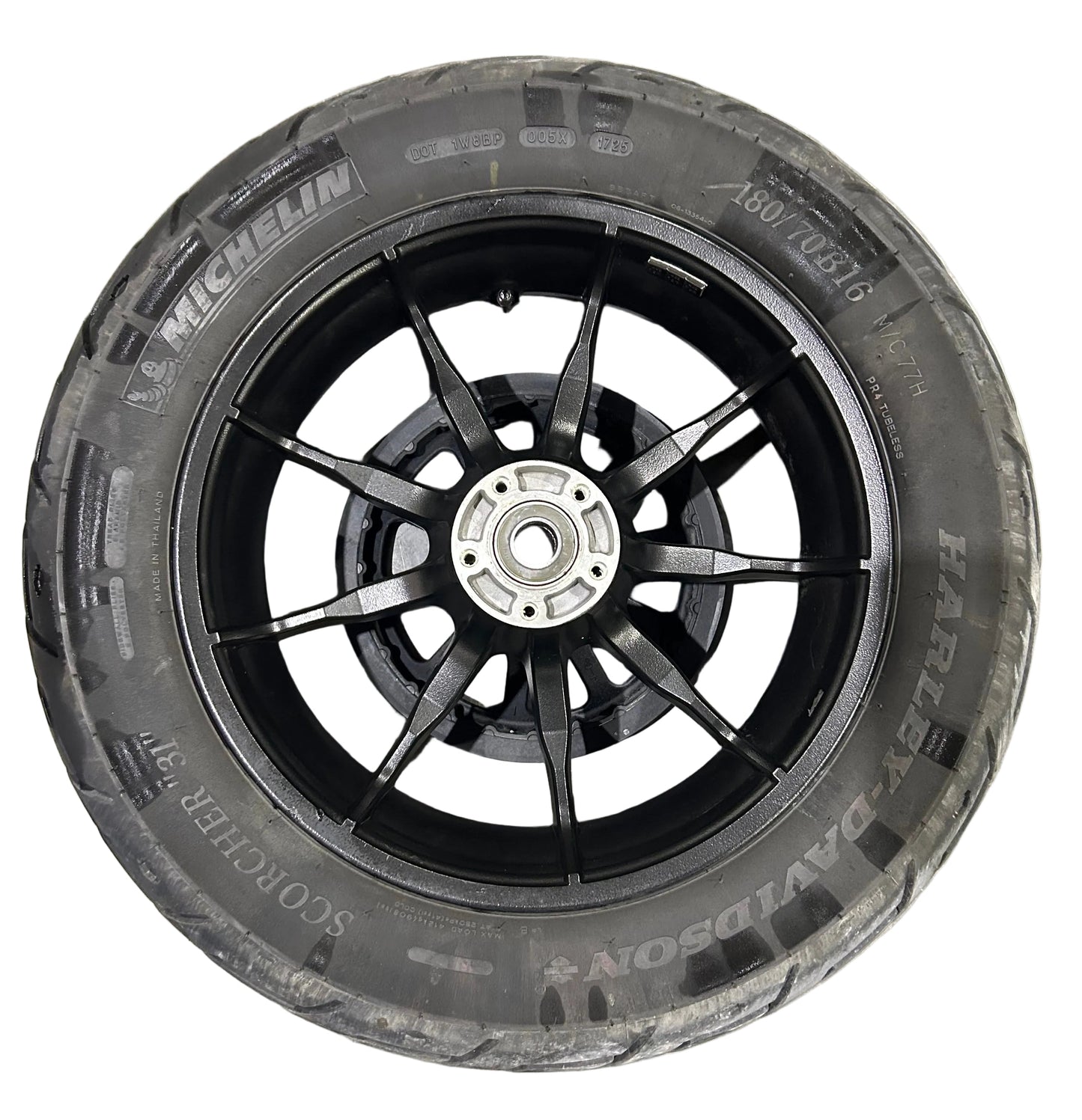 Harley Davidson OEM 25-Up Low Rider ST Black Rear Wheel 40900999