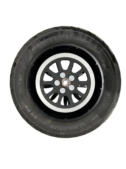 Harley Davidson OEM 25-Up Low Rider ST Black Rear Wheel 40900999