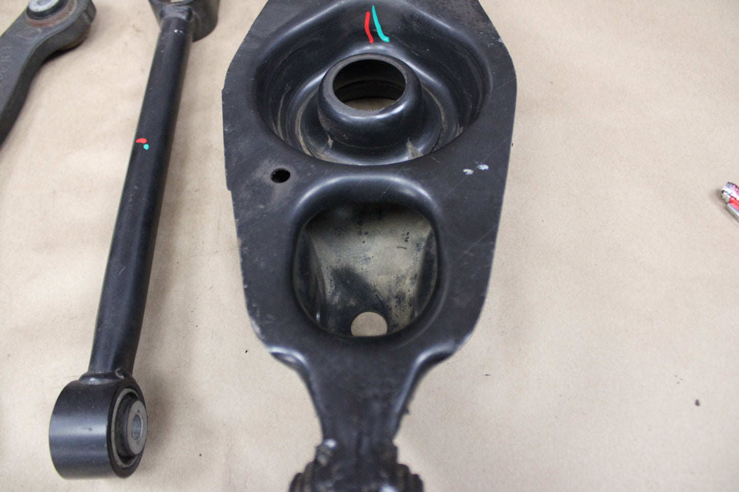 2008-2023 DODGE CHALLENGER REAR SUSPENSION RIGHT CONTROL ARM SET OF 4 OEM
