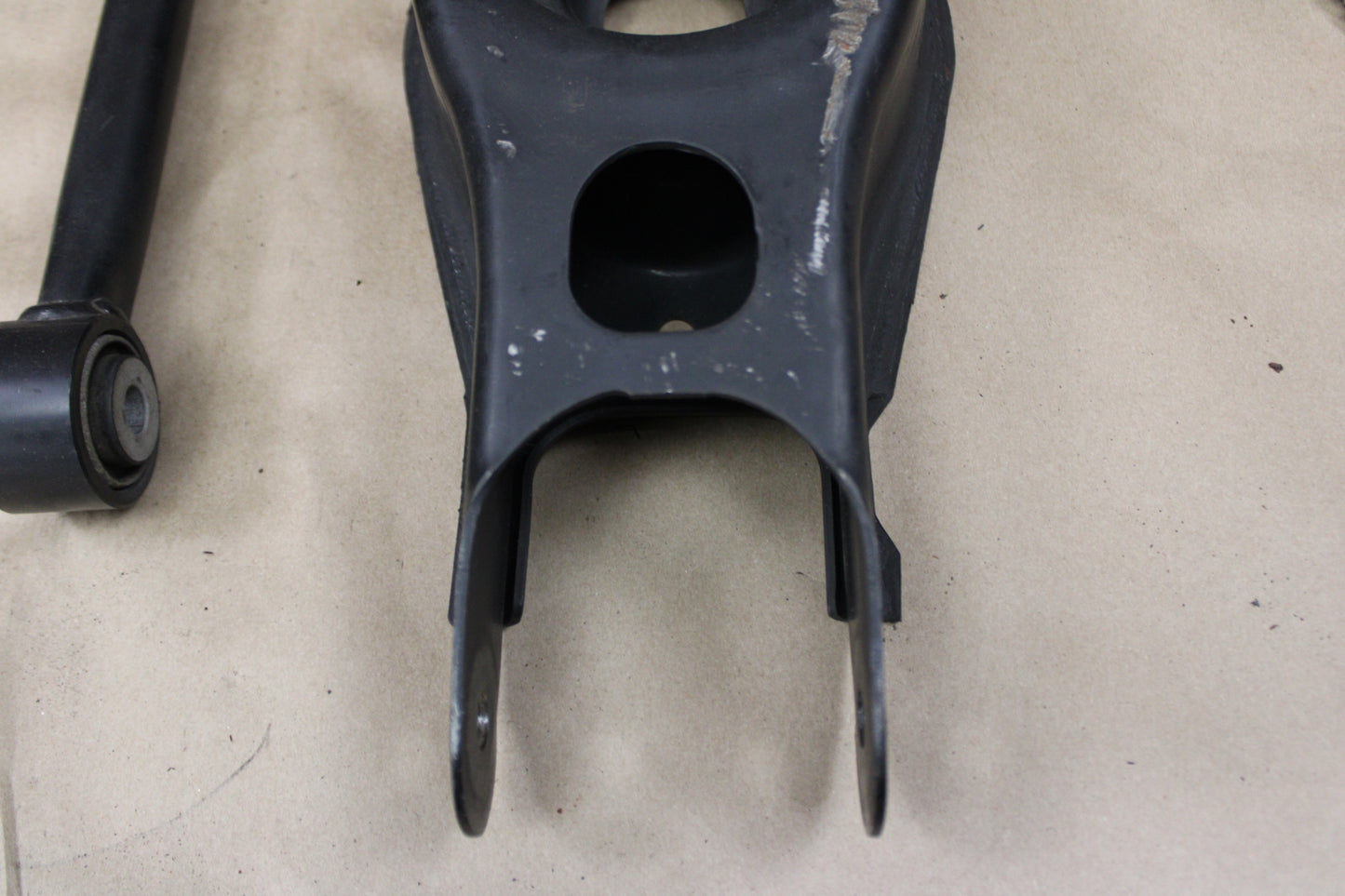 2008-2023 DODGE CHALLENGER REAR SUSPENSION RIGHT CONTROL ARM SET OF 4 OEM