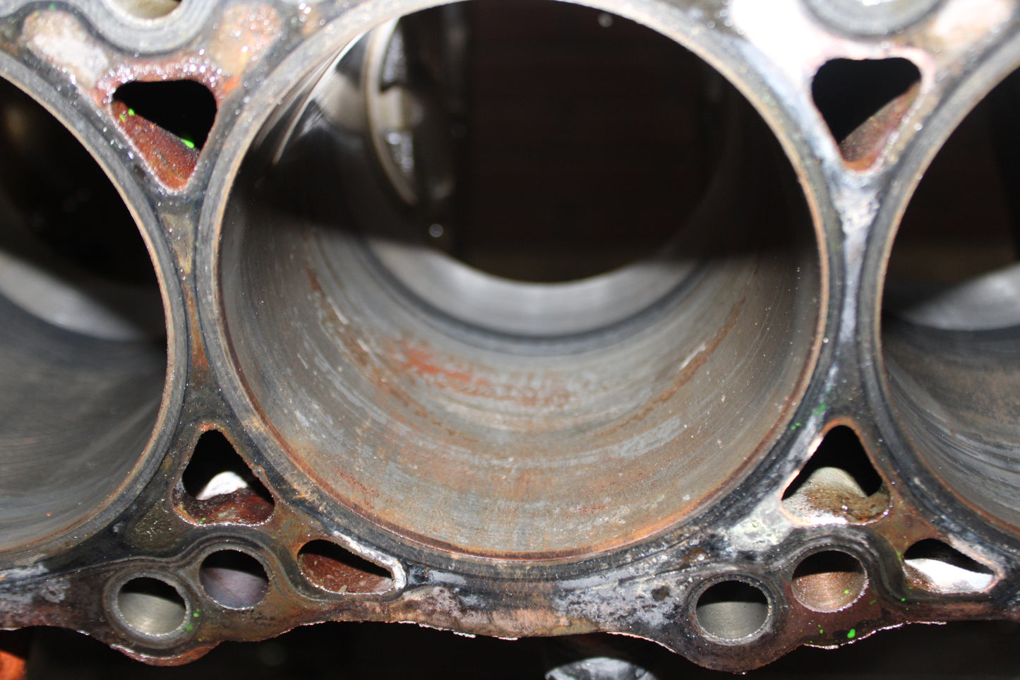 2005-2010 Chrysler 300 Dodge Charger Challenger SRT8 6.1L Hemi Bare Block