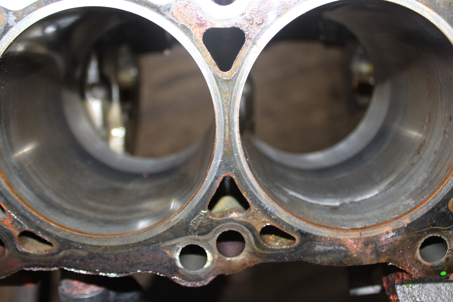 2005-2010 Chrysler 300 Dodge Charger Challenger SRT8 6.1L Hemi Bare Block