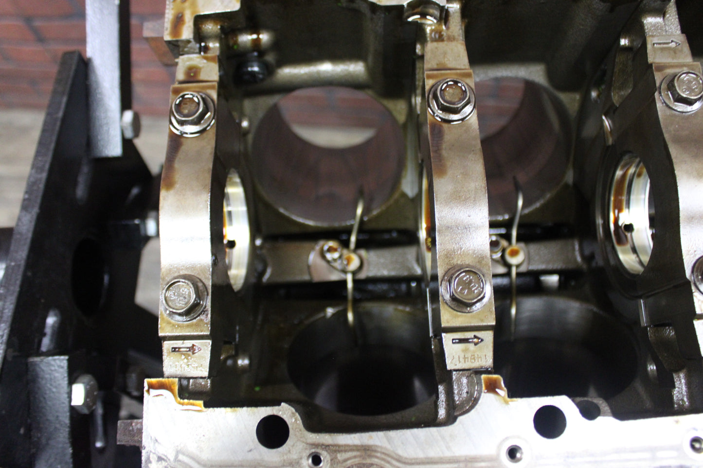 2005-2010 Chrysler 300 Dodge Charger Challenger SRT8 6.1L Hemi Bare Block