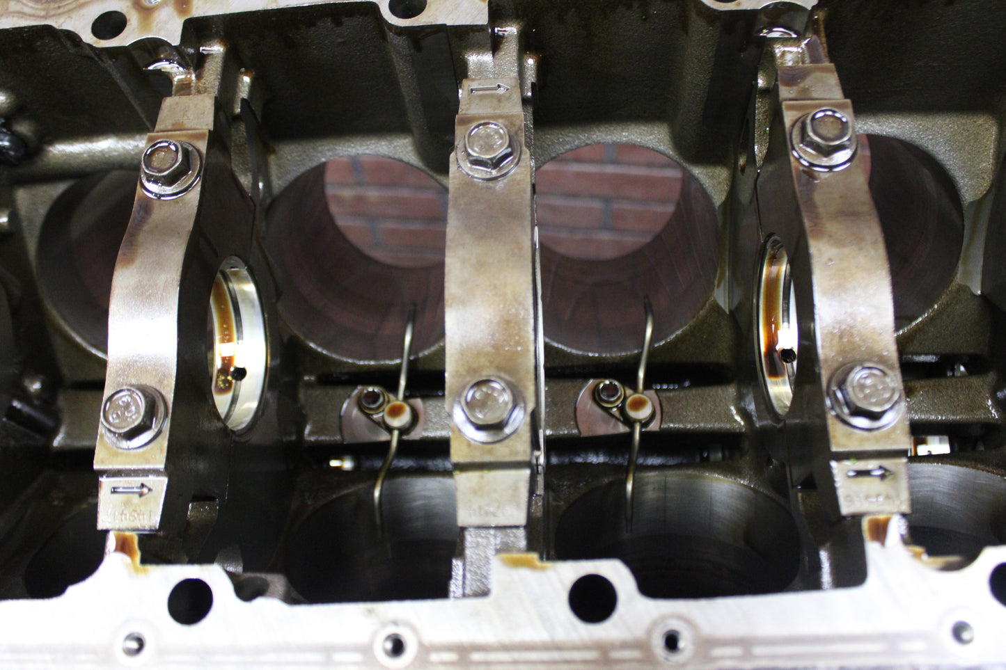 2005-2010 Chrysler 300 Dodge Charger Challenger SRT8 6.1L Hemi Bare Block