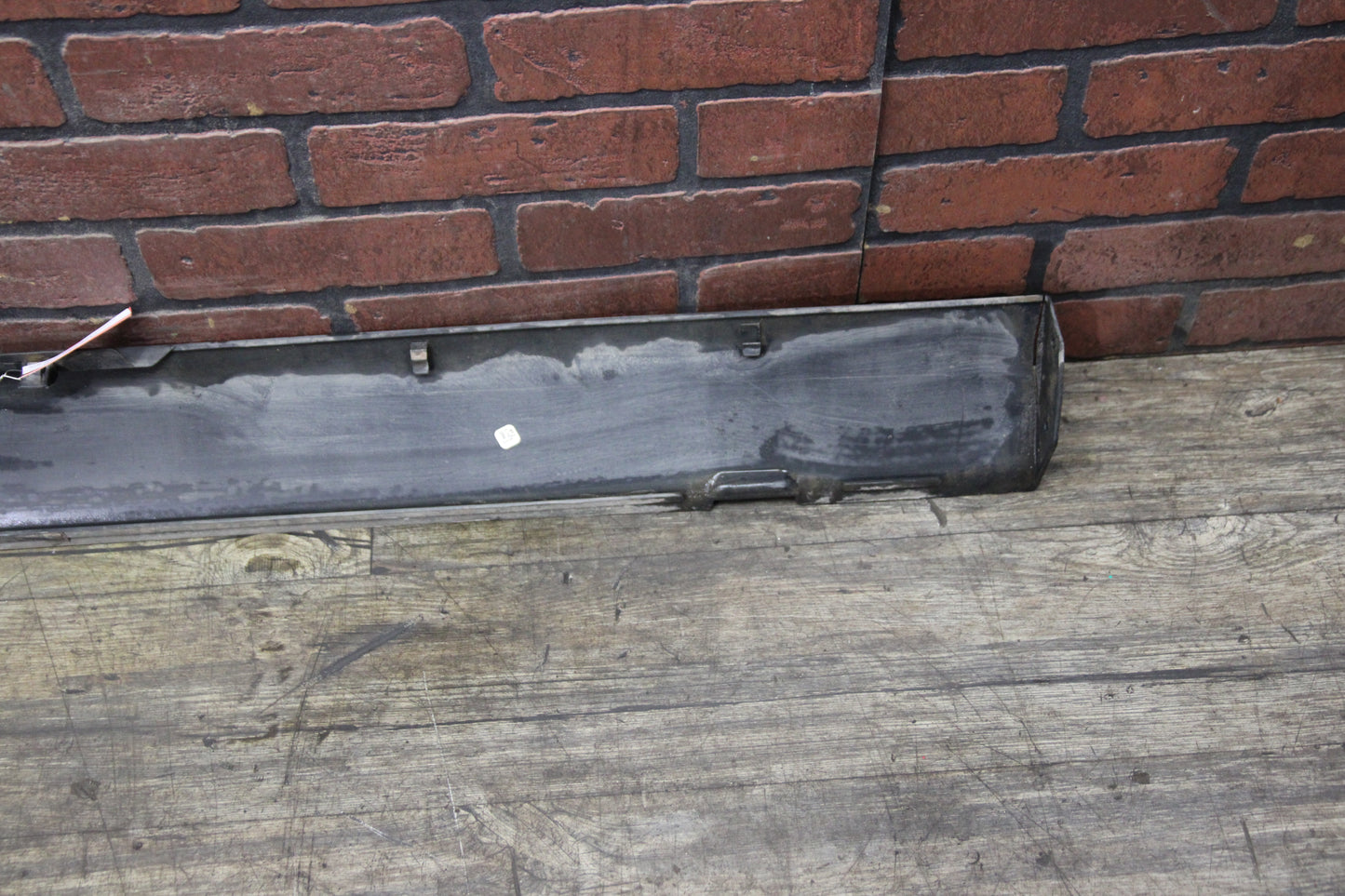 2008-2014 Dodge Challenger Passenger RH Rocker Panel Side Skirt 05028798AC OEM