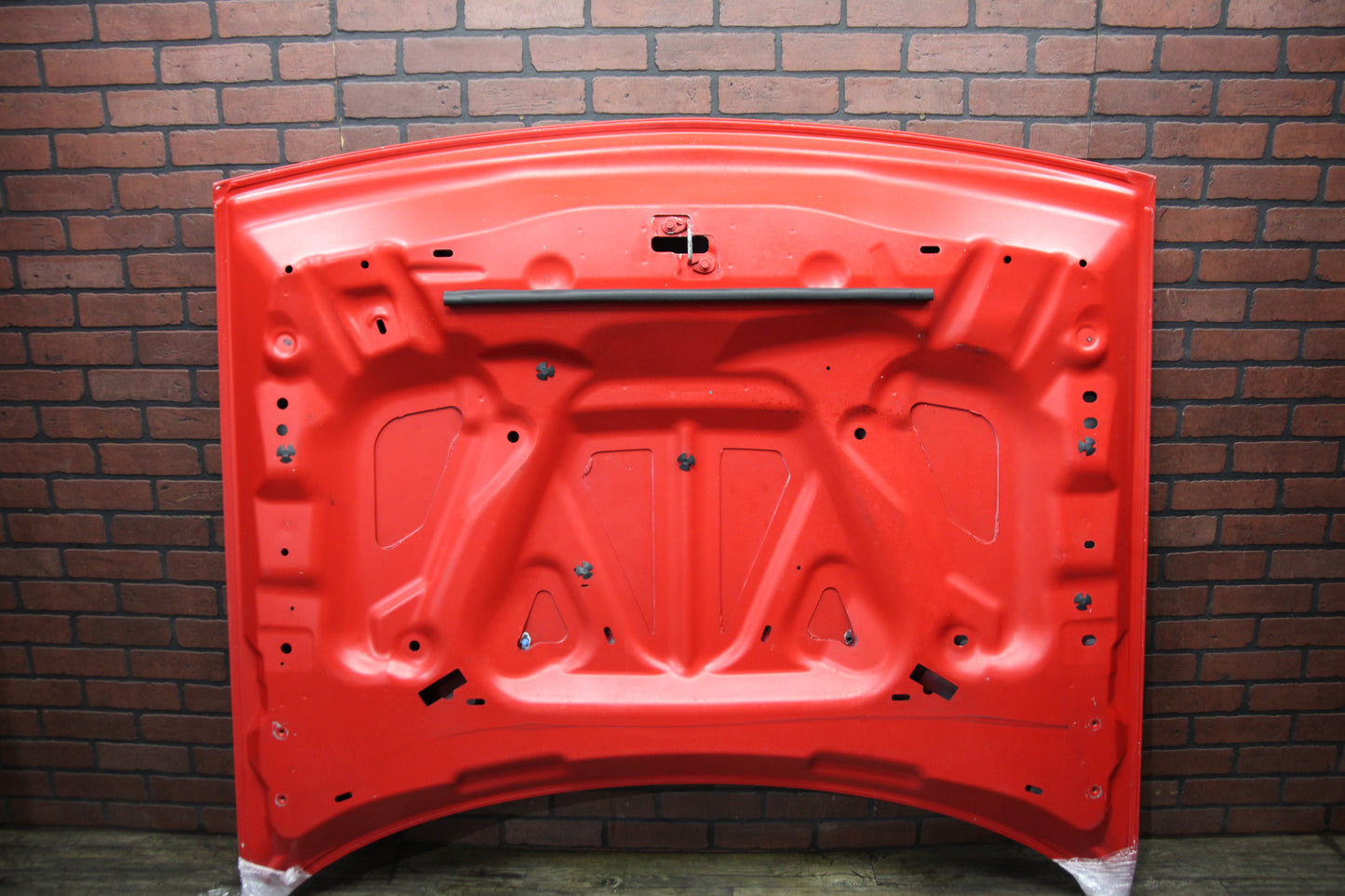 2008-2014 Dodge Challenger SRT8 Front Hood Panel Assembly OEM Dual Vent