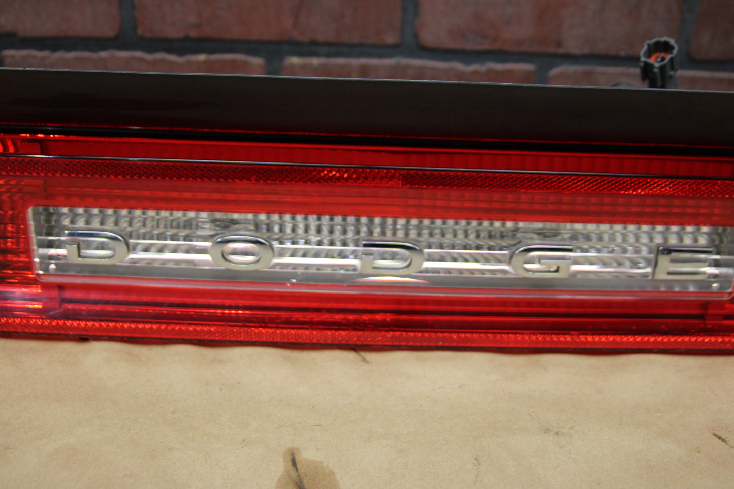 2008-2010 Dodge Challenger Rear Center Brake Light Trunk Mounted Tail Lamp OEM
