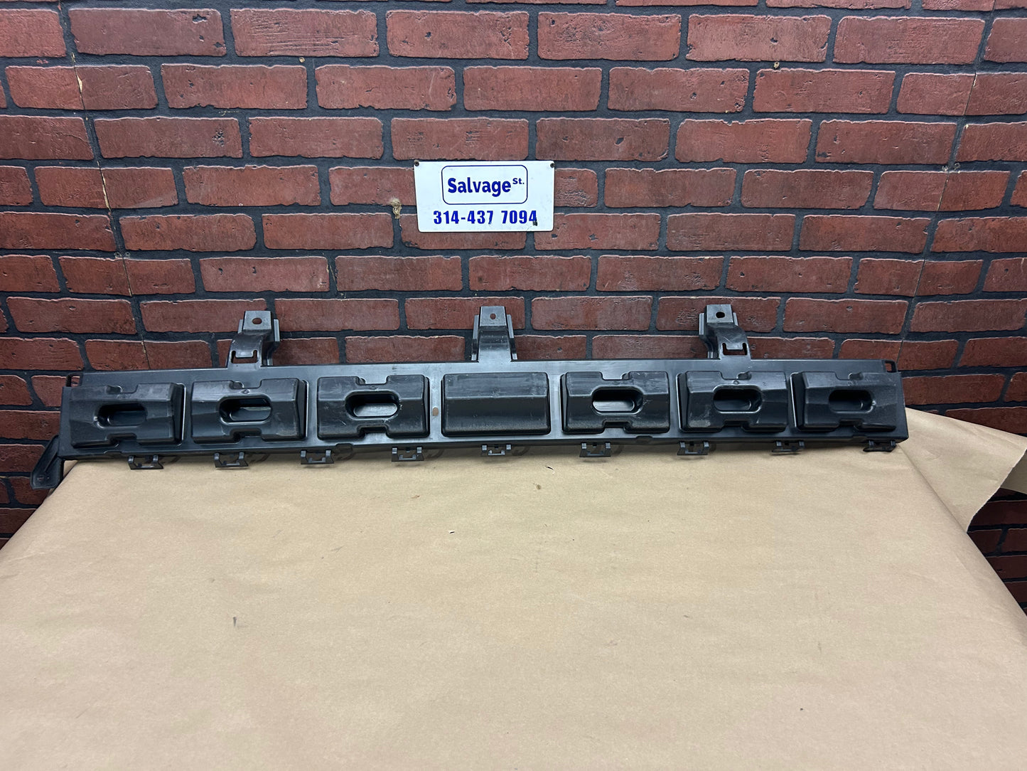 2015-2023 DODGE CHARGER REAR BUMPER ENERGY ABSORBER SUPPORT BRACKET OEM