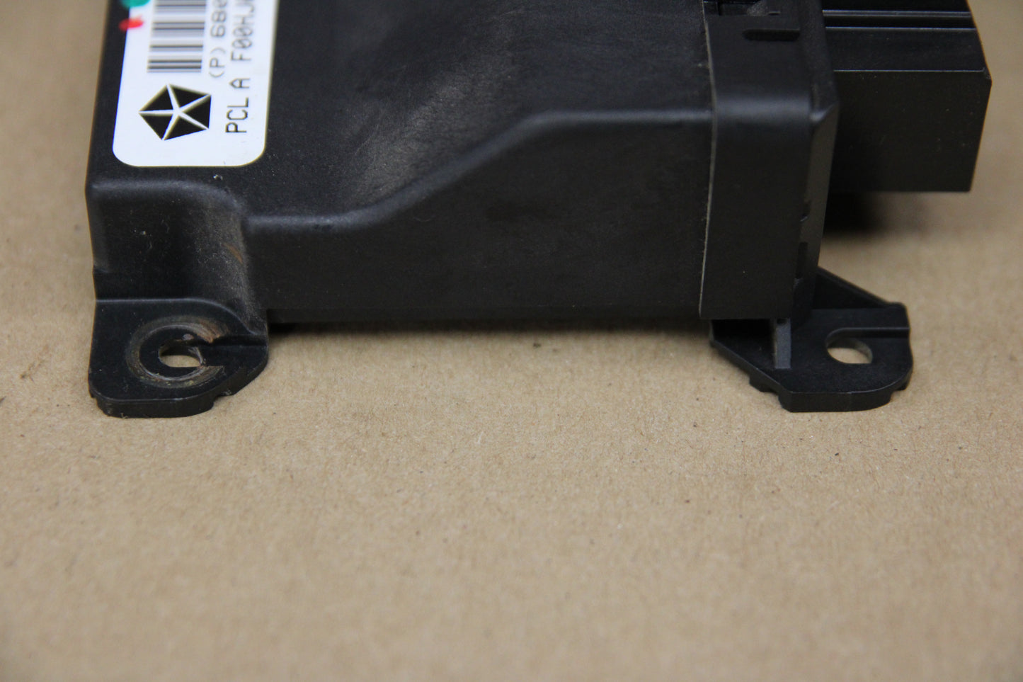 2007-14 OEM Dodge Challenger Chrysler Sebring 200 Door Control Module 68051931AA