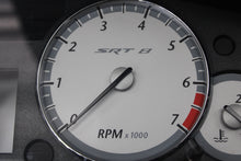 2005 - 2007 CHRYSLER 300C SRT8 OEM INSTRUMENT GUAGE CLUSTER SPEEDODOMETER