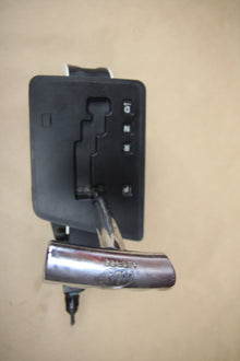 08-14 Dodge Challenger SRT8 Automatic Floor Gear Shifter Assembly OEM 05038460AA