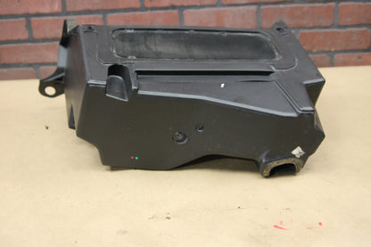 2005-2010 Charger Challenger 300 Air Inlet Plenum Filter Box 4806293AC OEM