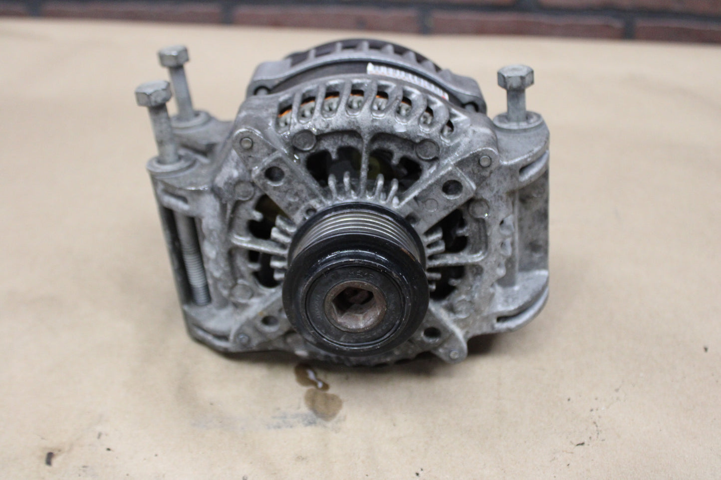 11-26 DODGE JEEP CHRYSLER 6.4L 5.7L ENGINE OEM BATTERY ALTERNATOR 04801834AB